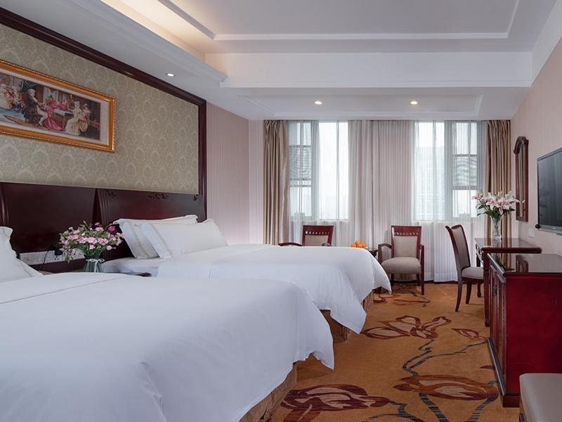 Vienna Hotel Guiyang Exhibition Center Екстериор снимка